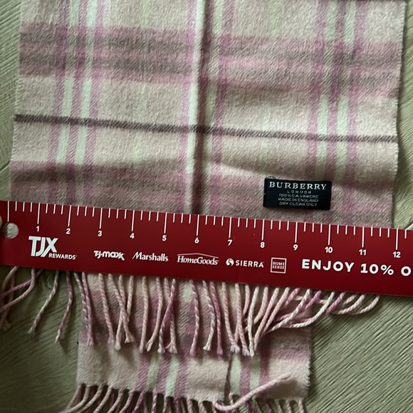 Genuine Burberry Cashmere Pink stripe scarf - Picture 9 of 9